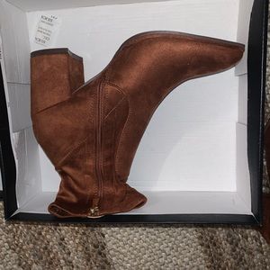 LULUS VIVIYANA SZ 8 BRAND NEW NEVER WORN